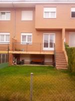 Adosado en Venta en Santa María del Páramo, León photo 0