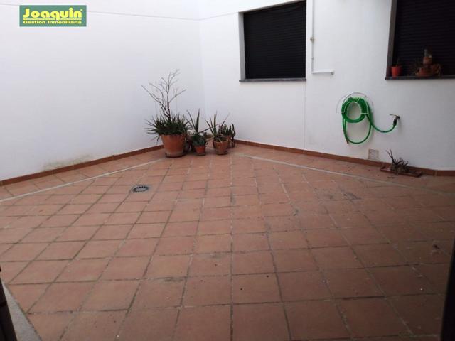 PARA ENTRAR A VIVIR, BAJO EN FUENSANTA-ARCÁNGEL. (LIBRE A PARTIR DEL DÍA 1 DE JULIO). photo 0