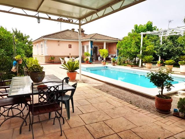 BONITA PARCELA RUSTICA CON CASA Y PISCINA. NO HIPOTECABLE!!! photo 0
