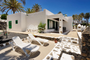 COMPLEJO DE VILLAS VACACIONALES EN HARIA photo 0