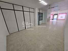 LOCAL COMERCIAL photo 0