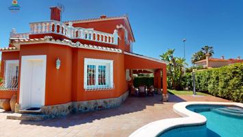 VILLA photo 0