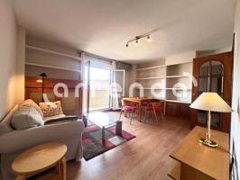Piso en alquiler en Madrid de 64 m2 photo 0