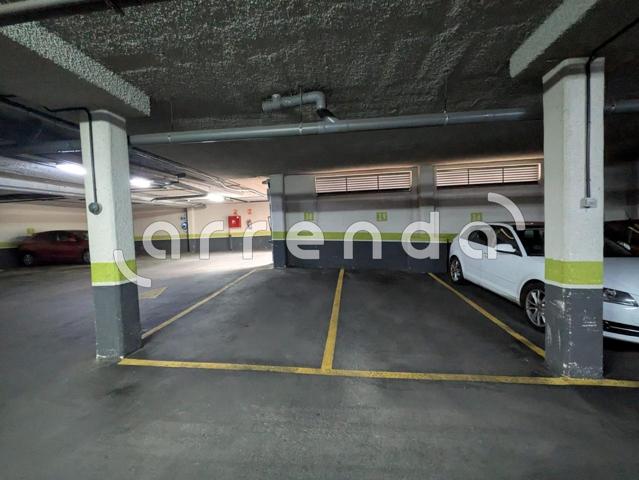 Plaza De Parking en venta en Madrid de 26 m2 photo 0