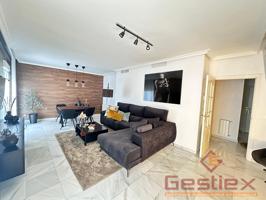 EN VENTA MAGNIFICO PISO DUPLEX DE DISEÑO Y COMPLETAMENTE AMUEBLADO photo 0
