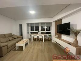 EN VENTA PISO REFORMADO EN ZONA PLAZA SANTIAGO photo 0