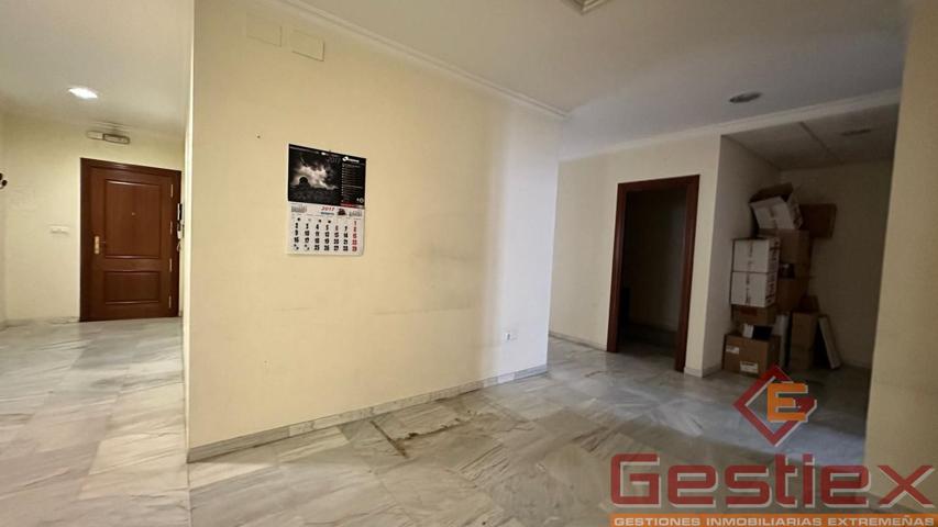EN VENTA PISO BAJO EN ZONA PLAZA ESPRONCEDA photo 0