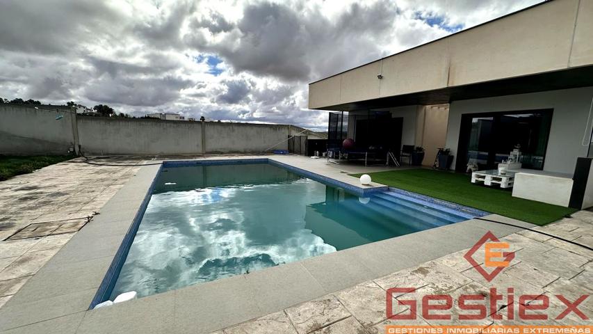 EN VENTA FANTASTICO CHALET EN ZONA SAN MARCOS photo 0