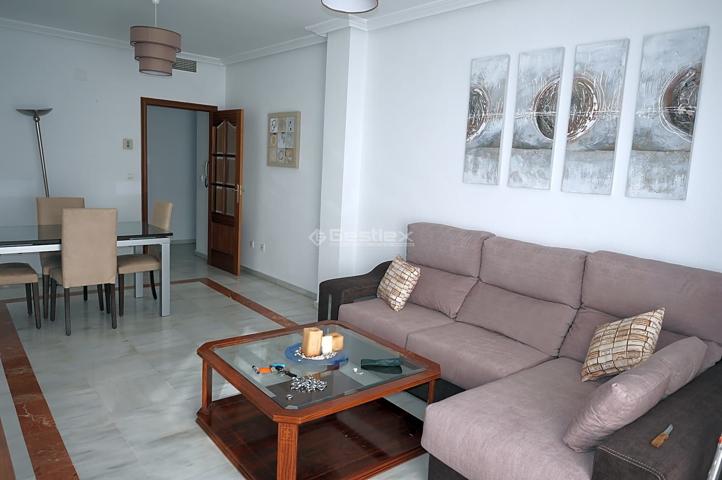 EN VENTA PISO EN PLAZA DE ESPRONCEDA photo 0
