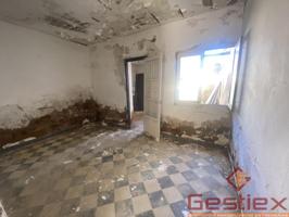 ¡BAJADA DE PRECIO! EN VENTA CASA ZONA LAS MERCEDES photo 0