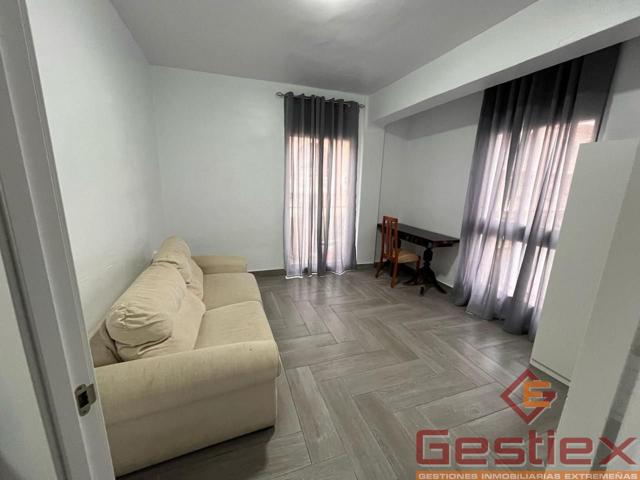 EN VENTA VIVIENDA BIEN UBICADA TOTALMENTE REFORMADA photo 0