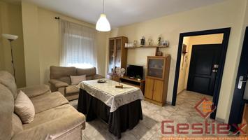 EN VENTA PISO EN PLENO CENTRO COMERCIAL photo 0