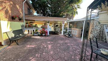 CHALET EN VENTA EN ZONA URBANA photo 0
