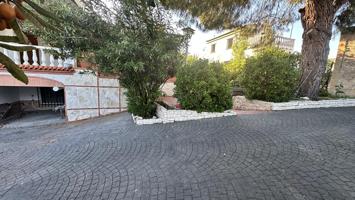 CHALET EN VENTA EN ZONA URBANA photo 0