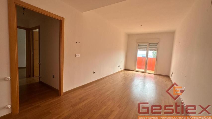 EN VENTA PISO SIN AMUEBLAR EN ZONA SANTIAGO APOSTOL photo 0