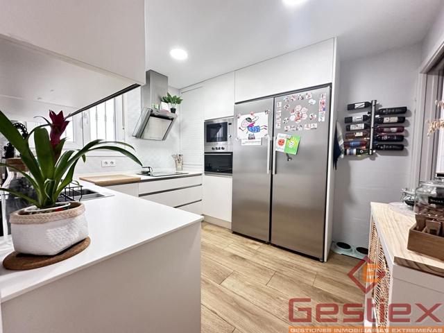 PISO LUMINOSO Y COQUETO EN MÉRIDA photo 0