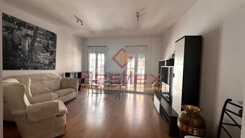EN VENTA PISO EN PLENO CENTRO COMERCIAL photo 0