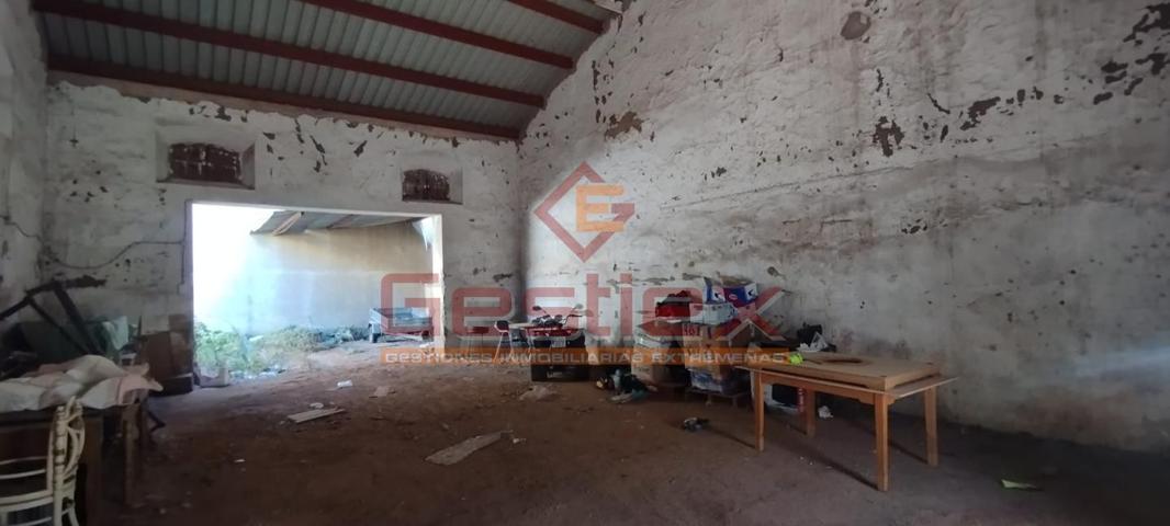 EN VENTA NAVE ZONA PLAZA SANTIAGO photo 0