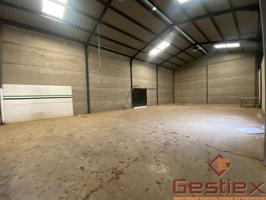 EN ALQUILER NAVE EN EL POLÍGONO SAN MARCOS photo 0