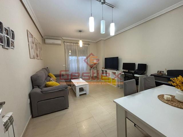 EN VENTA PISO EN BUENA ZONA photo 0