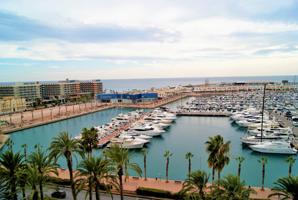 Piso en venta en Alicante de 180 m2 photo 0