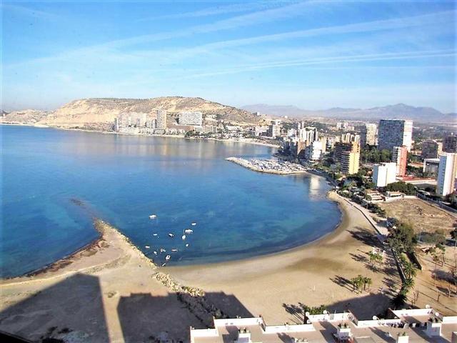 Piso en venta en Cabo de las huertas de 180 m2 photo 0