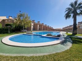 Casa - Chalet en venta en Alacant de 280 m2 photo 0