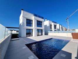 Casa - Chalet en venta en Cotoveta de 170 m2 photo 0