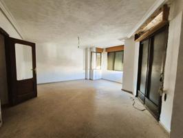 Edificio en venta en Catral de 220 m2 photo 0