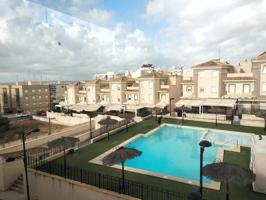 Casa - Chalet en venta en Santa Pola de 157 m2 photo 0