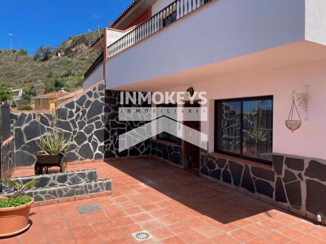 El Sauzal: Magnífica VILLA de 2 plantas con piscina photo 0