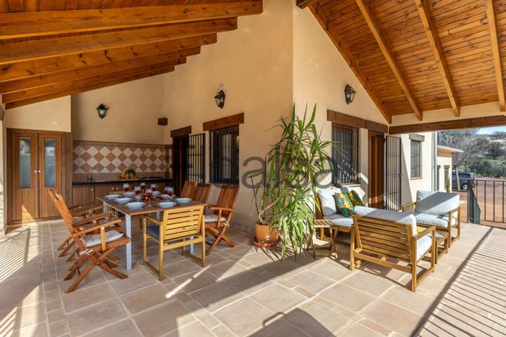 Casa - Chalet en venta en Penáguila de 215 m2 photo 0