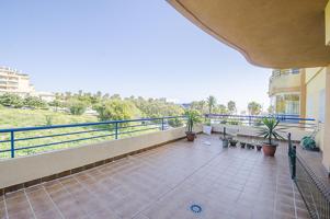 Piso en venta en Torremolinos de 110 m2 photo 0