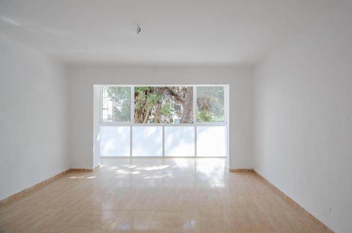 Piso en venta en Torremolinos de 78 m2 photo 0