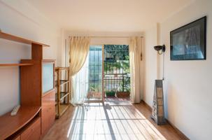Piso en venta en Torremolinos de 82 m2 photo 0
