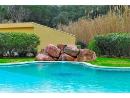 Chalet en venta en Sant Feliu de Guíxols con gran terreno y piscina photo 0