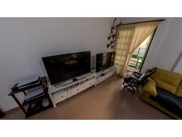 Piso en venta en calle Hernán Cortés photo 0