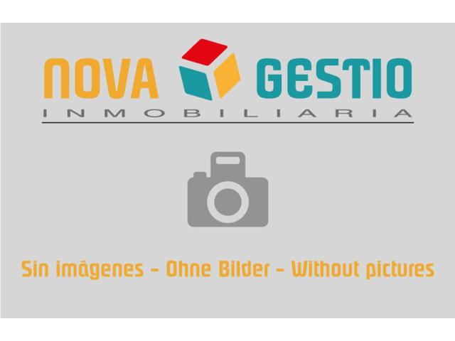 Solar en venta edificable en Manacor photo 0