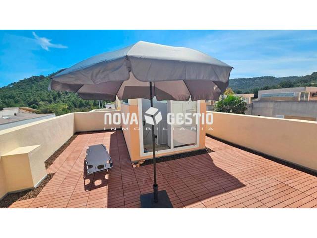 Chalet adosado en alquiler en Capdepera photo 0