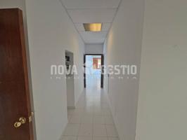 Local con licencia sanitaria se alquila en Manacor photo 0