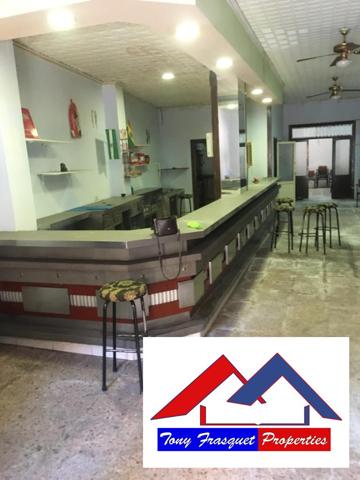 Local En venta en Oliva photo 0