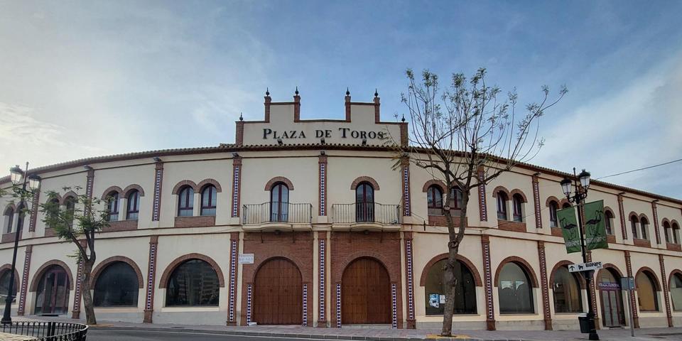 FANTÁSTICA OPORTUNIDAD EN EL CENTRO DE FUENGIROLA ZONA PLAZA DE TOROS Y BIOPARK photo 0