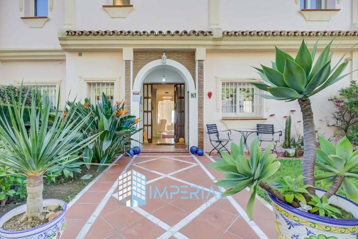 Fantástica casa adosada en la prestigiosa zona de Artola, Marbella photo 0