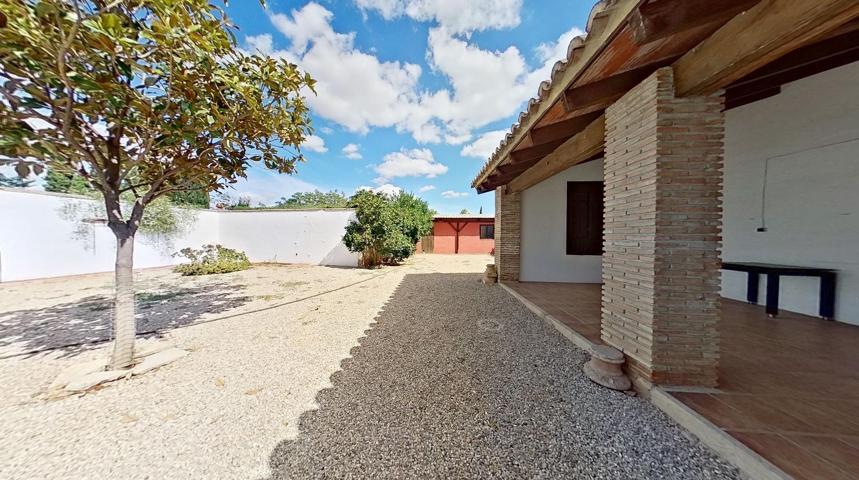 Casa con terreno en Antequera photo 0