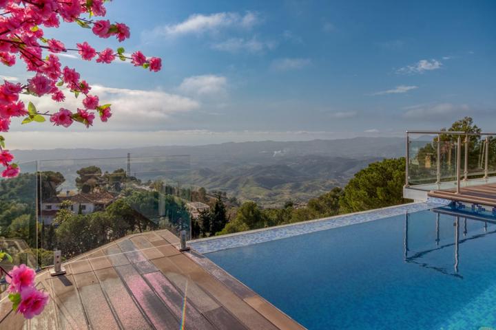 Casa En venta en Valtocado - La Alquería - La Atalaya, Mijas photo 0