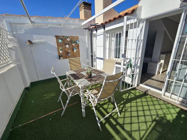 Amplio Adosado en Teatinos photo 0