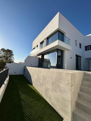 Nuevo chalet pareado en Puerto de la Torre photo 0