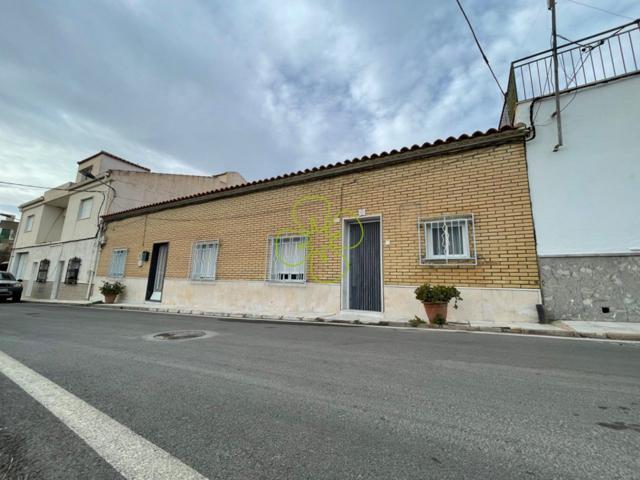 Casa De Pueblo En venta en Fines, Fines photo 0