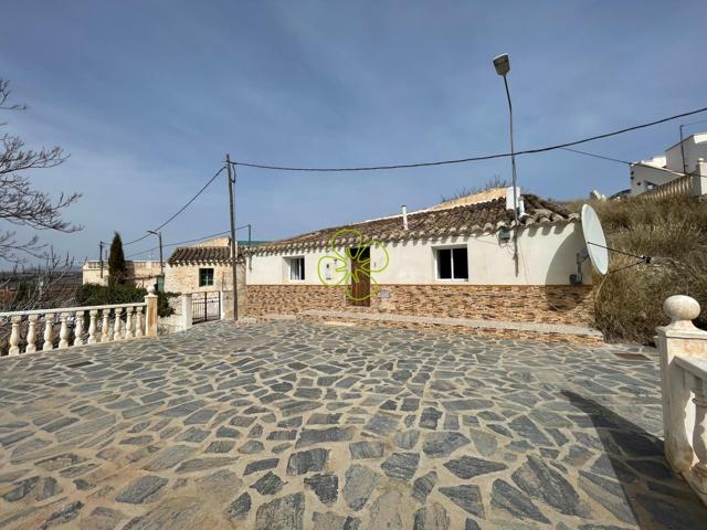 Casa De Pueblo En venta en El Margen, Oria photo 0