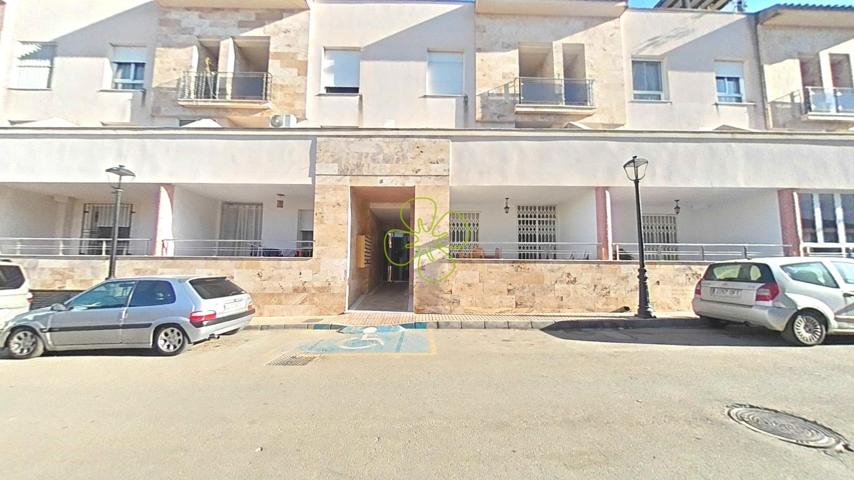 Venta de piso tipo dúplex en calle Ronda, Huércal-Overa (Almería) photo 0